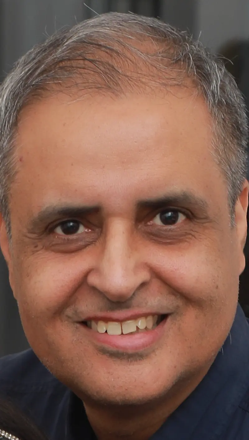 Dr Jagdev Thukral