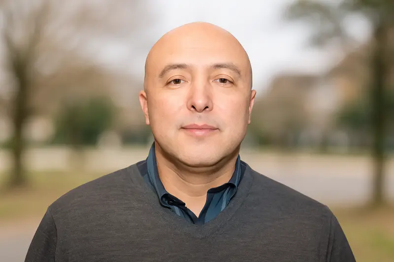 Dr Behzad Basit
