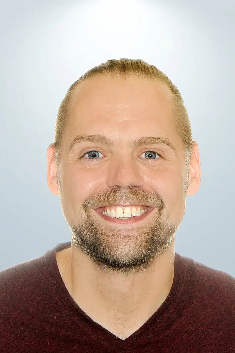 JOHN KINLEY