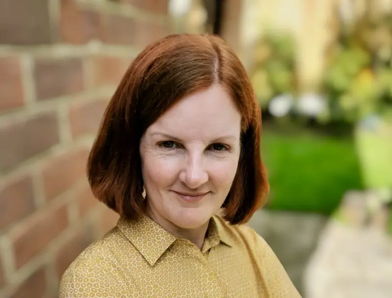 Dr Vicky Cleak